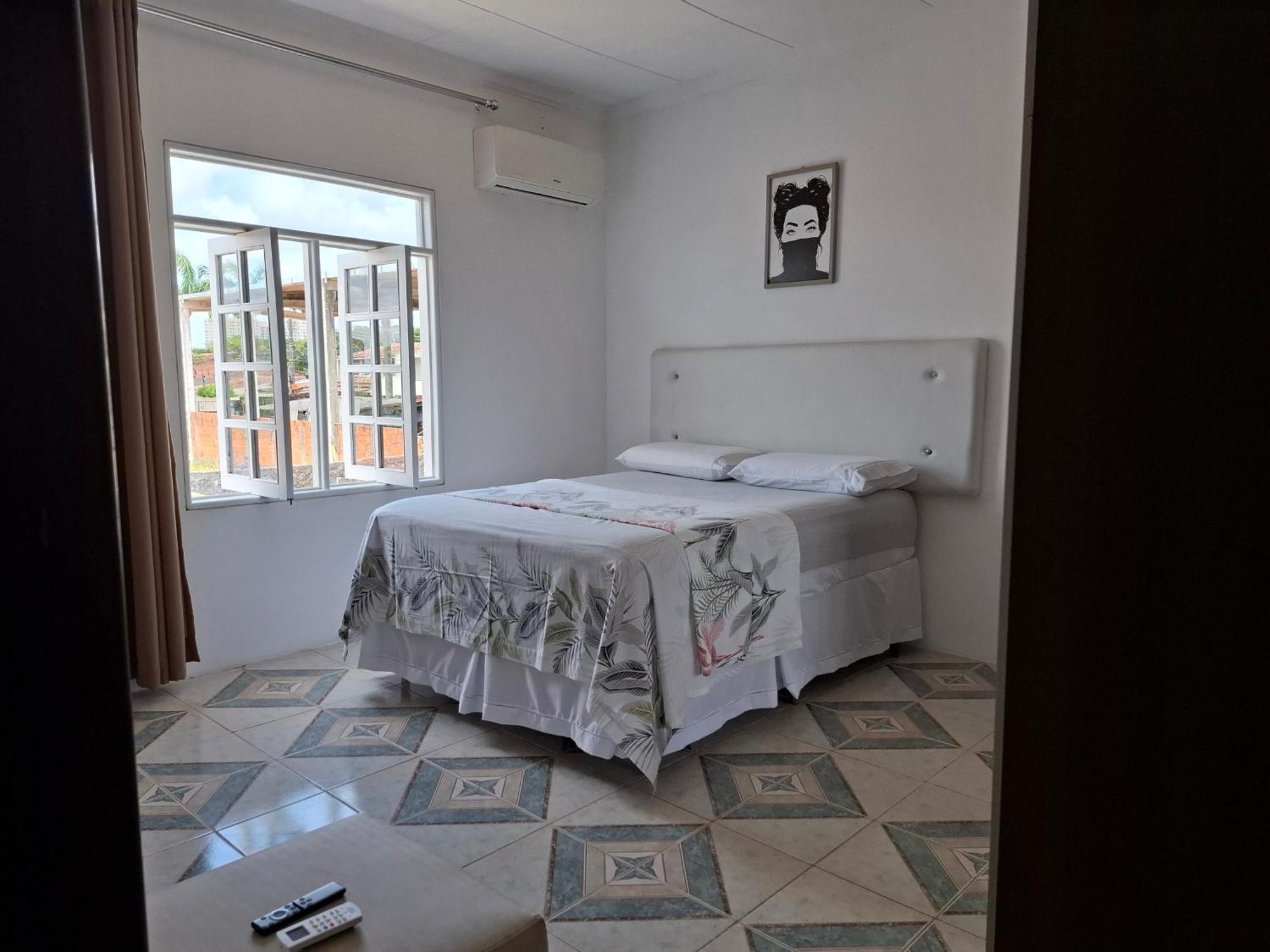 Quarto em Acomodações Particulares Em Residencia Bairro Antares Maceió